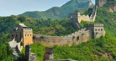 Creșterea serviciilor din China depășește așteptările