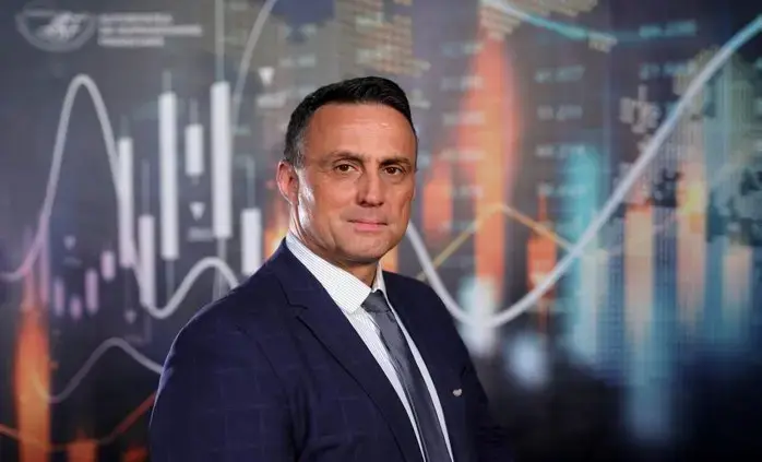 Ce trebuie să știi înainte să cumperi o poliță de asigurare